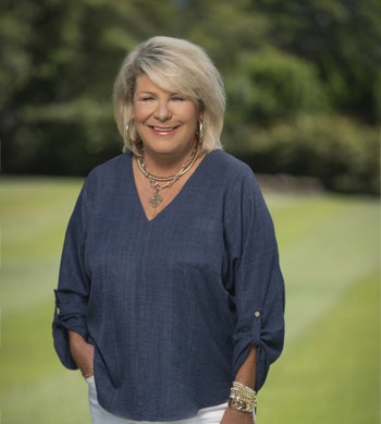 Portrait of Kelly Johnson, Sales Associate